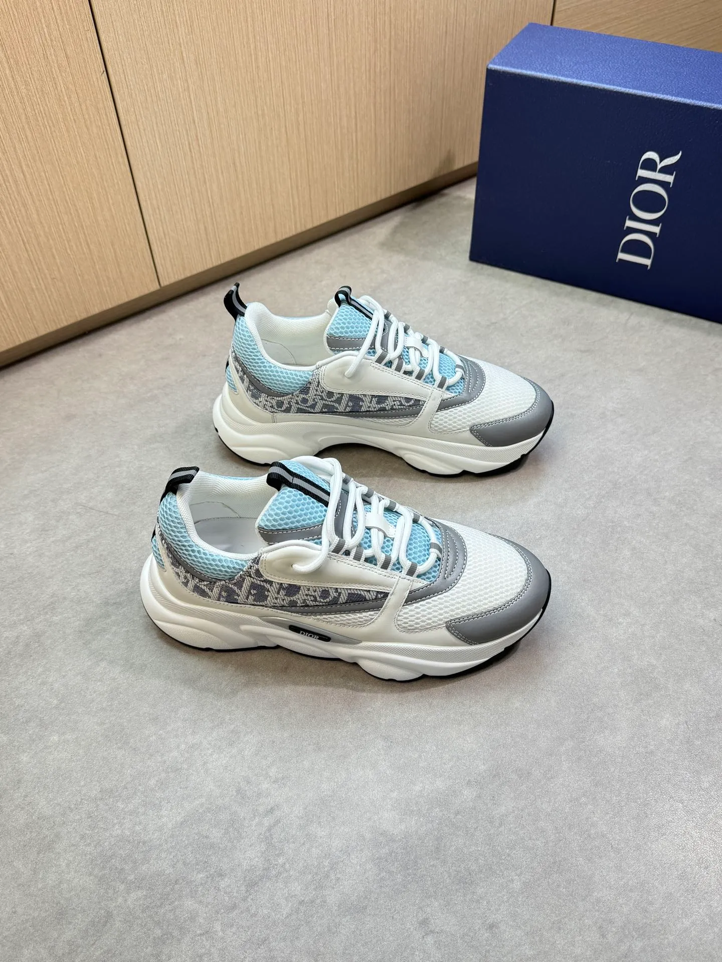 Factory price: 460💰[Dior] Dior - high-end quality original order 🔍🔍🔍 casual sports shoes - upper: 🔝 stone pattern calfskin, high silk mesh canvas, brand totem cloth, tongue and heel; reflective brand webbing - lining: brand canvas - original: ultra-light T men's shoes 💰U foam rubber; two-color molded outsole -Ultra-high quality control·Fine workmanship: highlighted (high-end·nobility·grade) -Size: 39-44 (38, 45, 46, 47, can be customized)·D9285